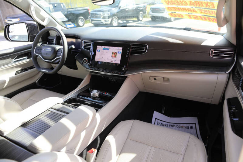 2024 Jeep Wagoneer