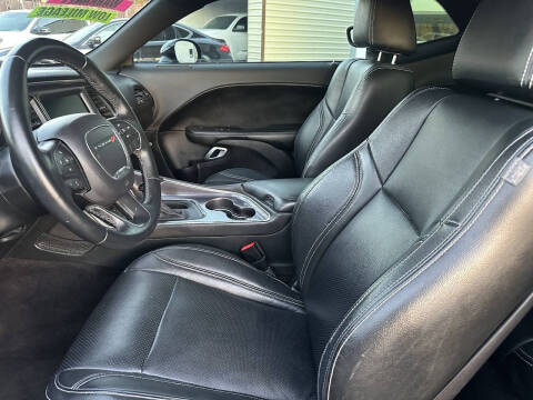 2016 Dodge Challenger R/T Plus