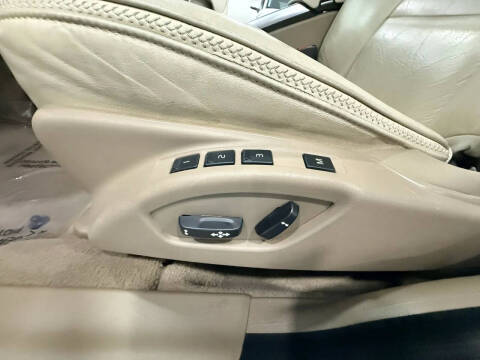 2012 Volvo XC70