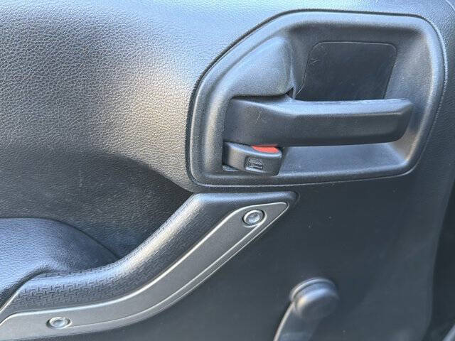 2017 Jeep Wrangler Willys Wheeler