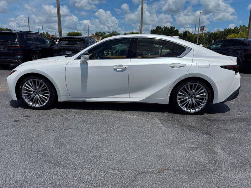 2025 Lexus IS 300
