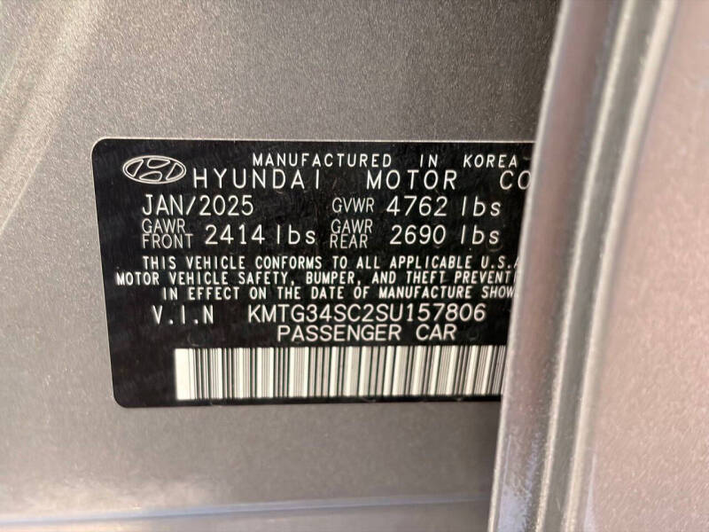 2025 Genesis G70