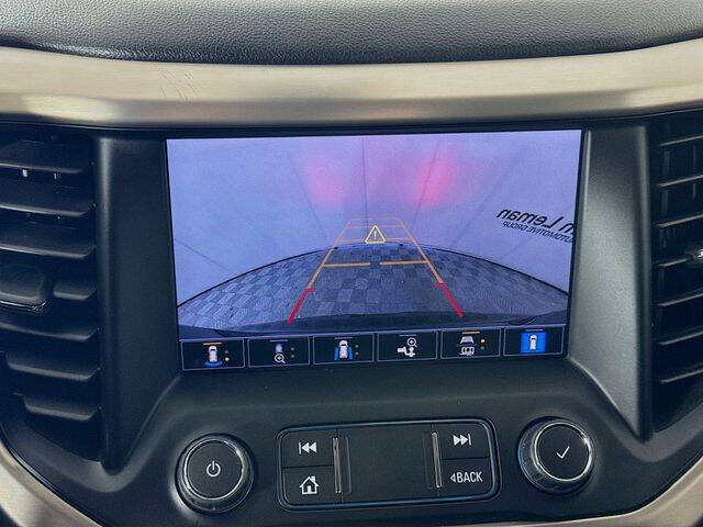 2022 GMC Acadia Denali