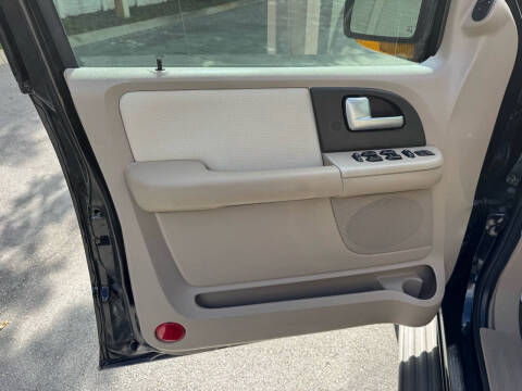 2004 Ford Expedition Eddie Bauer