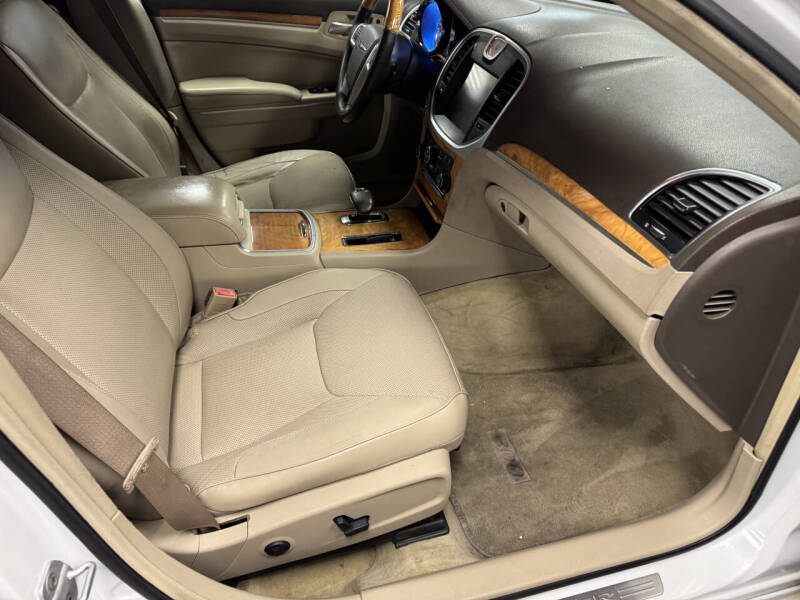 2013 Chrysler 300 C