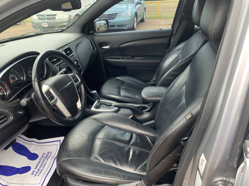 2013 Chrysler 200 Limited