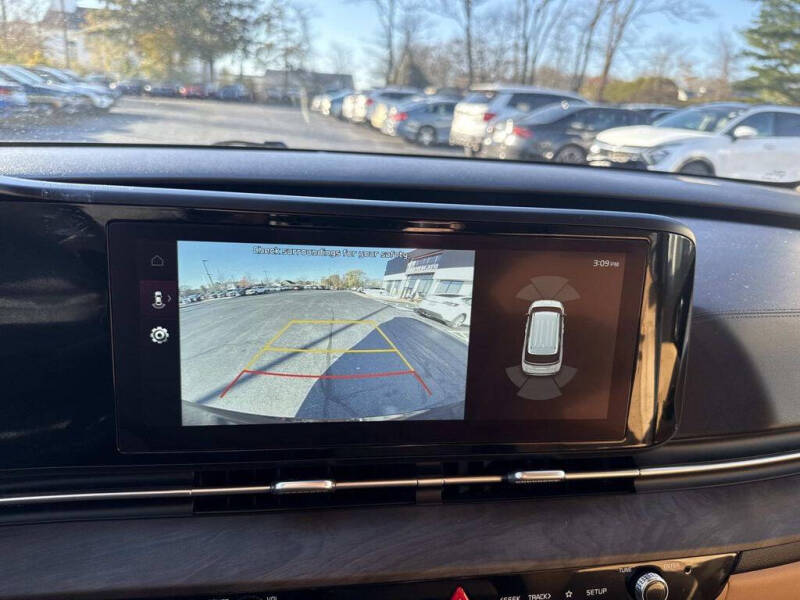 2023 Kia Carnival EX