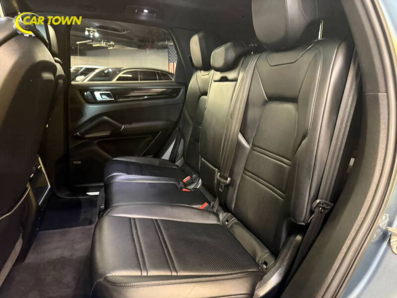 2019 Porsche Cayenne S