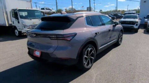 2026 Chevrolet Equinox EV LT 2