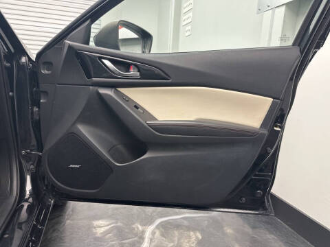 2014 Mazda MAZDA3 s Grand Touring