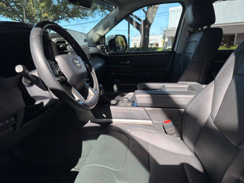 2023 Toyota Tundra Limited HV