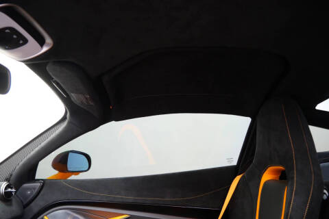 2022 McLaren 720S Performance