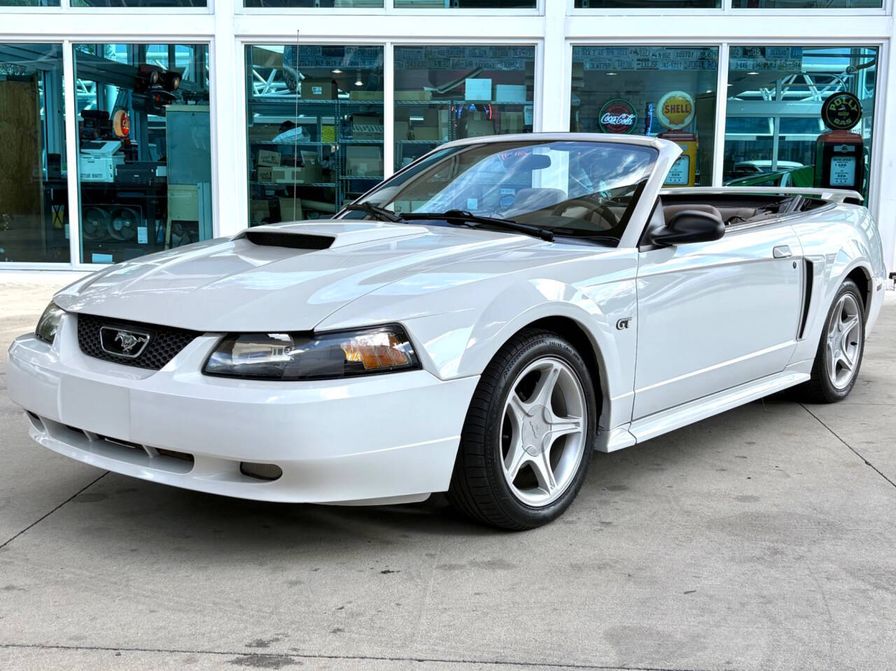 2001 Ford Mustang 1