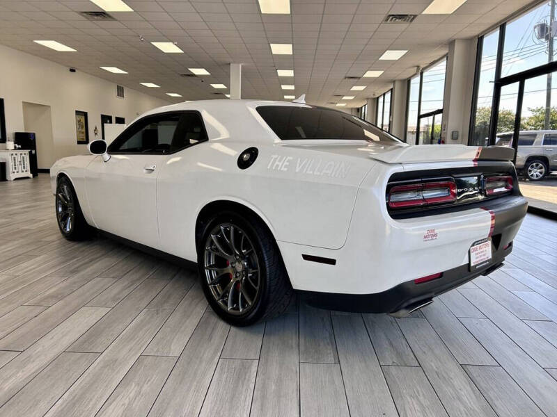2016 Dodge Challenger SRT 392