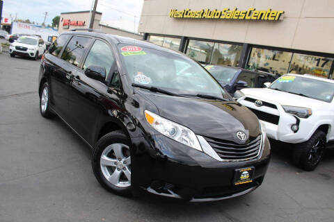 2012 Toyota Sienna