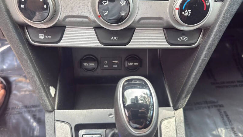 2019 Hyundai Elantra