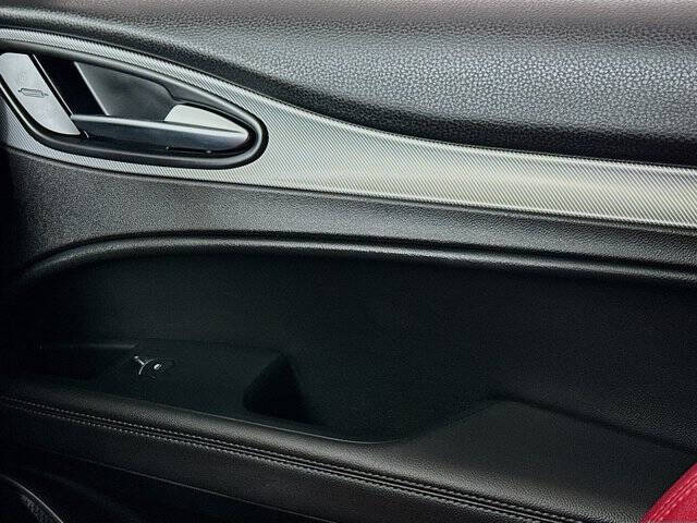 2022 Alfa Romeo Stelvio Veloce