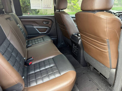2017 Nissan Titan Platinum Reserve