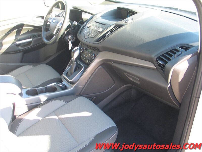 2017 Ford C-MAX Hybrid SE
