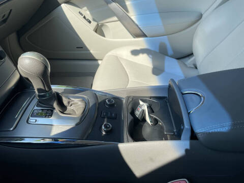 2011 Infiniti G37 Coupe x