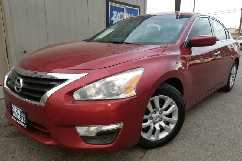 2013 Nissan Altima for sale at Zion Autos LLC in Pasco WA