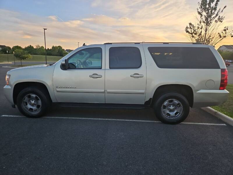2008 Chevrolet Suburban for sale at Dulles Motorsports in Dulles VA