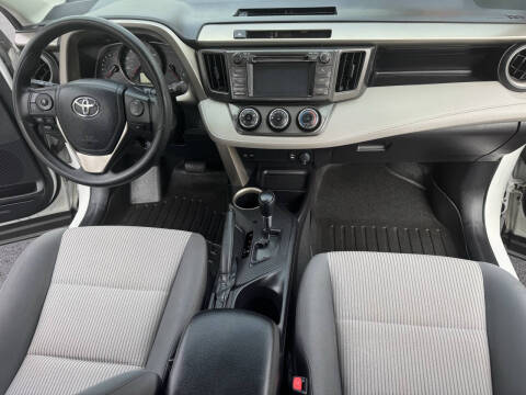 2013 Toyota RAV4 LE