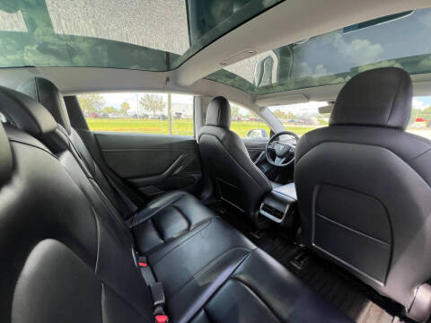 2020 Tesla Model 3 Long Range