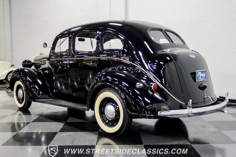 1938 Plymouth Deluxe