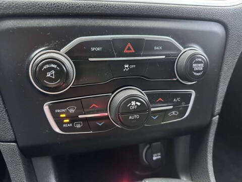 2015 Dodge Charger SXT