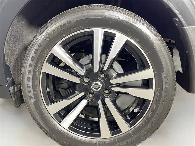 2019 Nissan Kicks SR