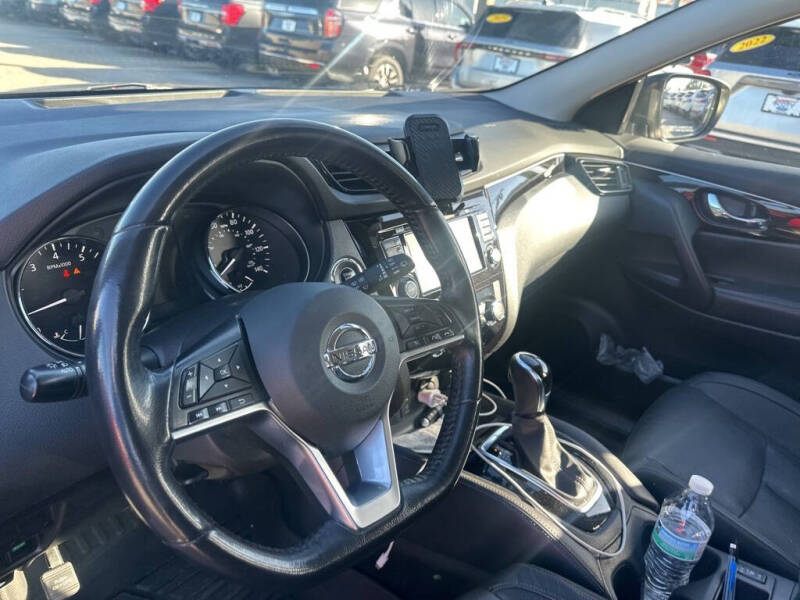 2017 Nissan Rogue Sport SL