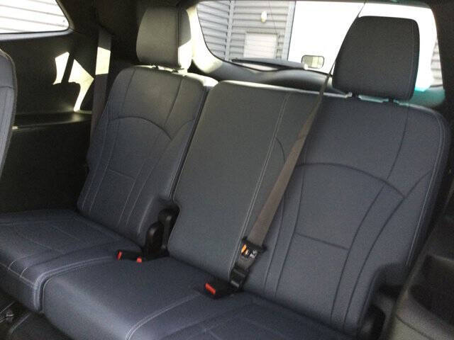 2022 Buick Enclave Essence