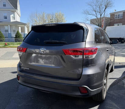 2017 Toyota Highlander LE