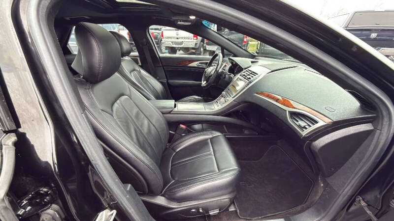 2017 Lincoln MKZ Select