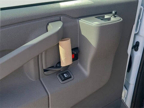 2025 Chevrolet Express 2500