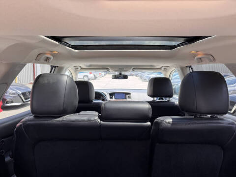 2017 Nissan Pathfinder Platinum