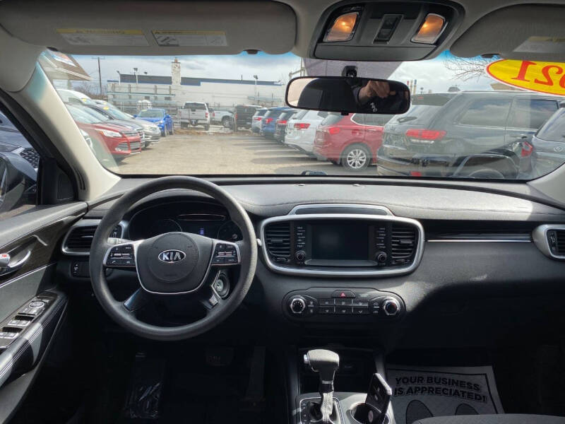 2020 Kia Sorento LX V6