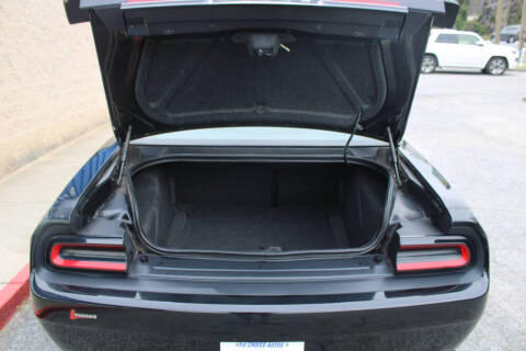 2015 Dodge Challenger SXT Plus