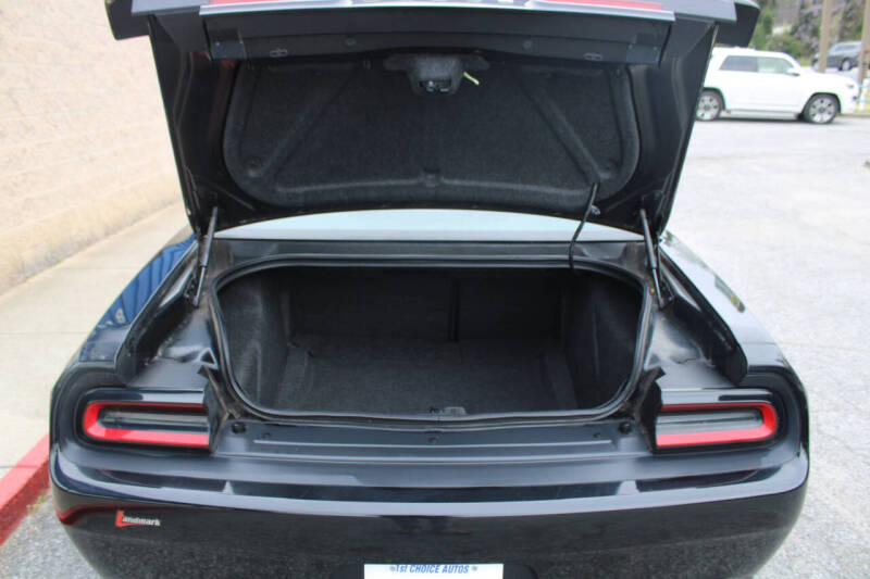 2015 Dodge Challenger SXT Plus