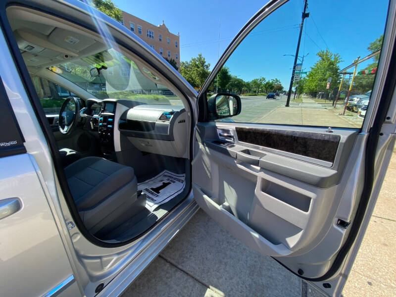 2010 Dodge Grand Caravan Crew