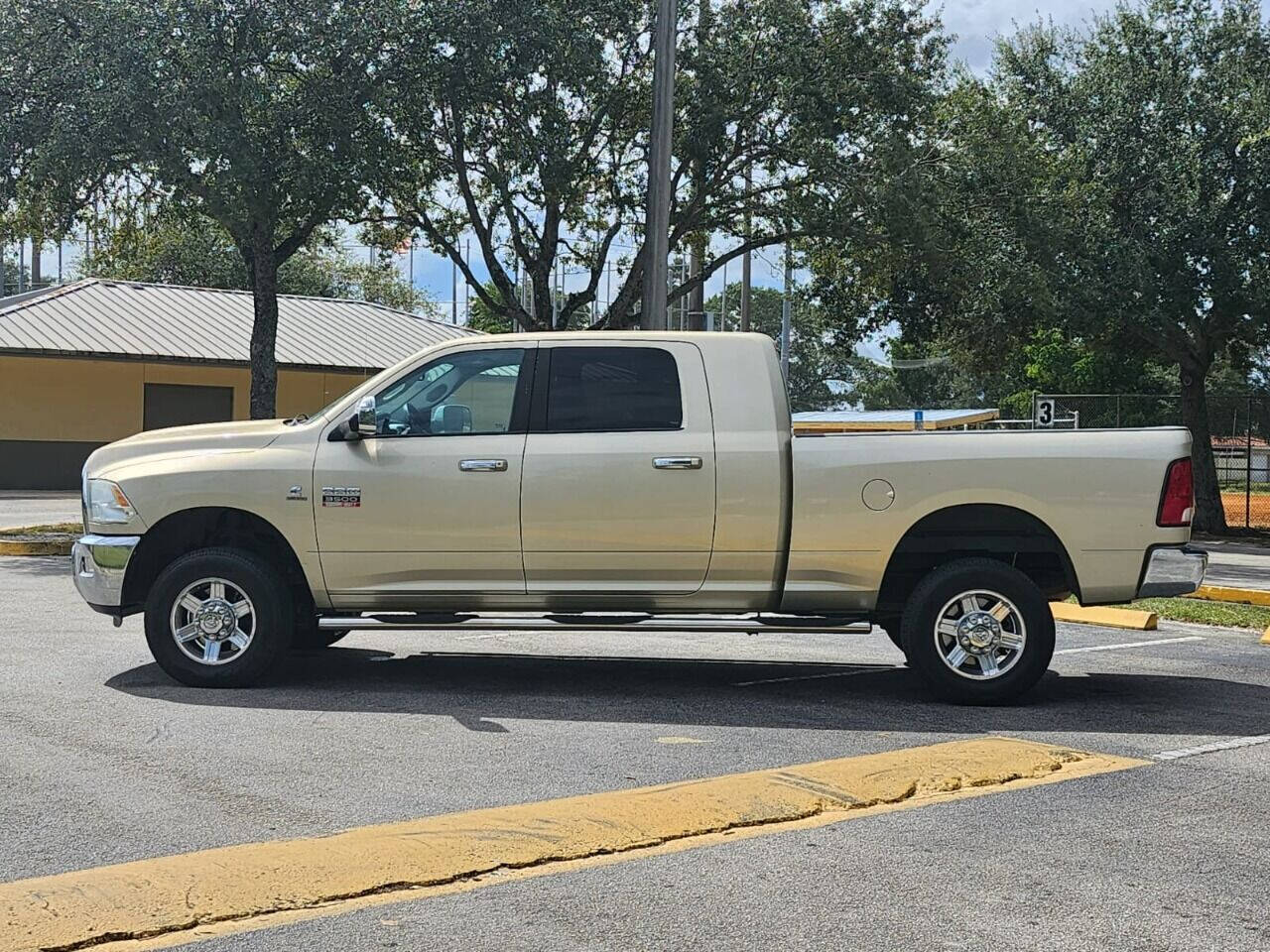 2011 DODGE Ram Pickup - $30,995