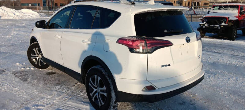 2017 Toyota RAV4 LE