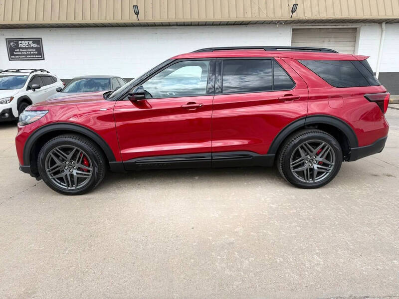 2025 Ford Explorer ST-Line