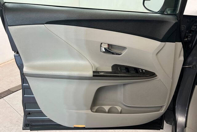 2015 Toyota Venza LE