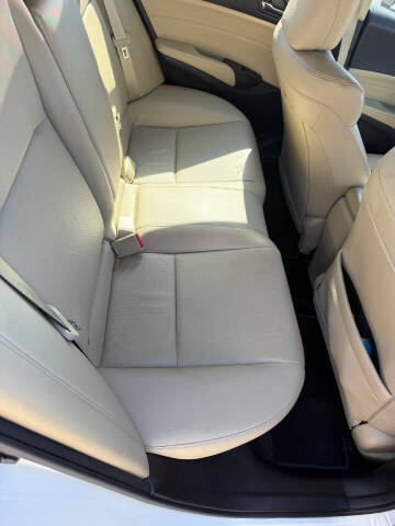 2013 Acura ILX 2.0L w/Tech