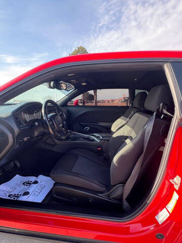 2016 Dodge Challenger SXT