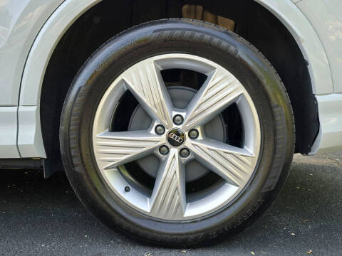 2023 Audi Q4 e-tron quattro Premium 50