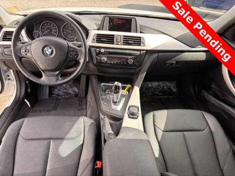 2015 BMW 3 Series 320i