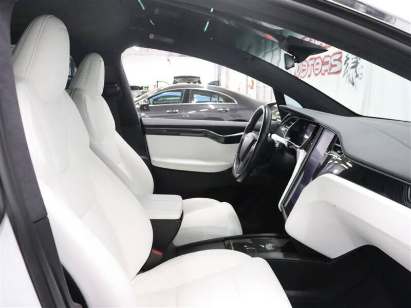 2020 Tesla Model X Long Range